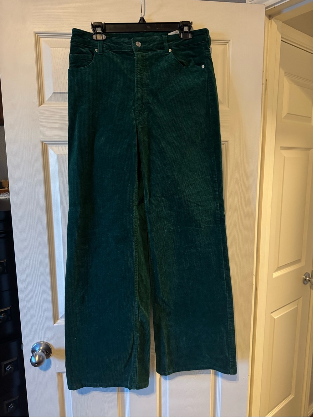 H&M Divided Deep Green Corduroy Waistband Pants